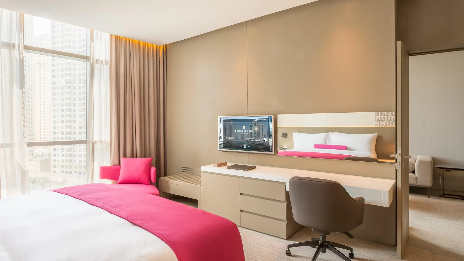 Intercontinental Dubai Marina By Ihg Hotel