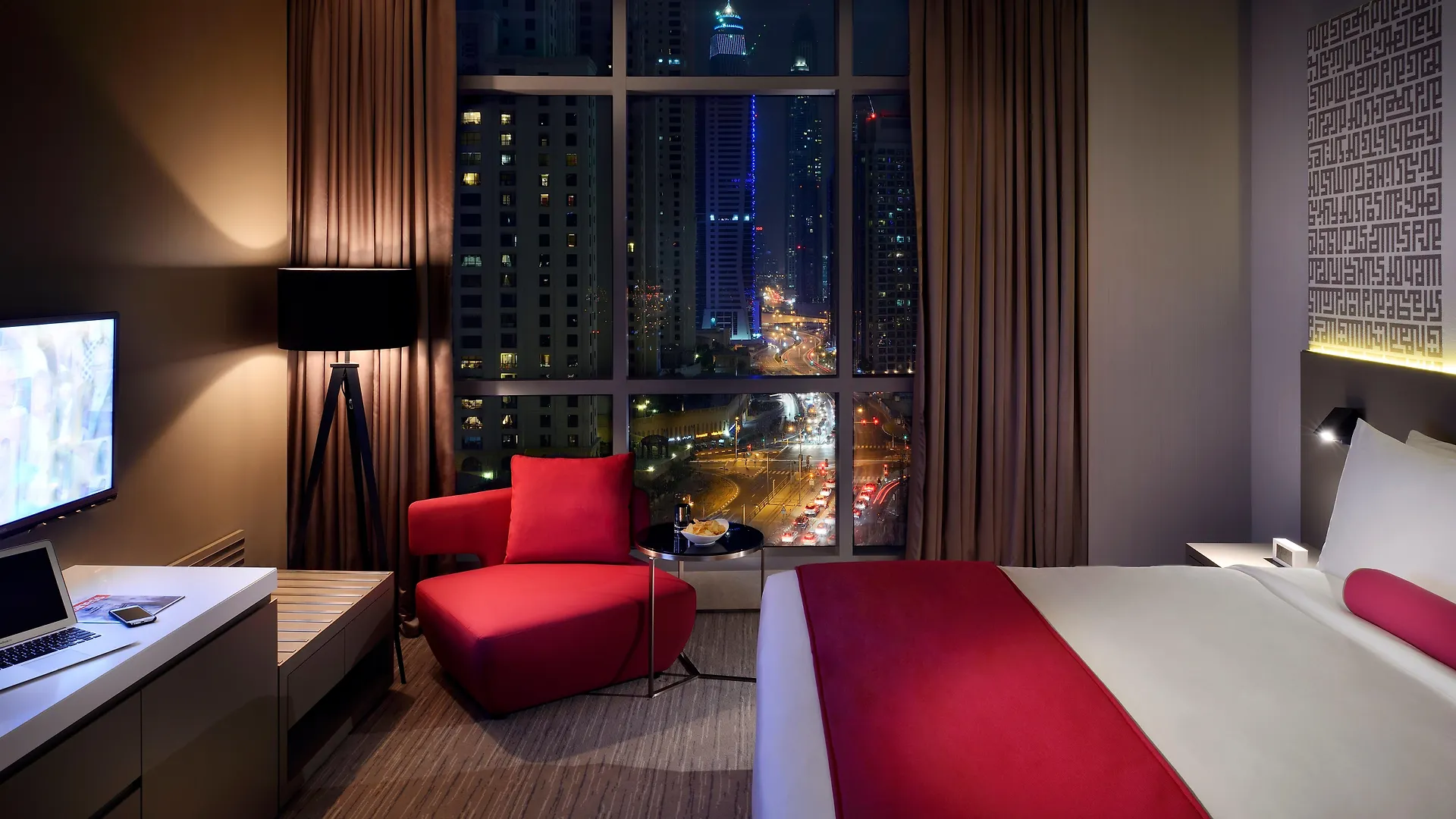 Intercontinental Dubai Marina By Ihg Hotel