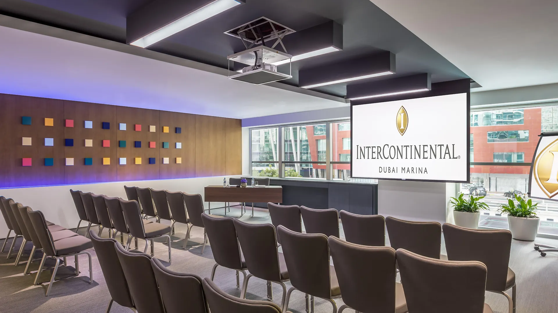 Intercontinental Dubai Marina By Ihg Hotel